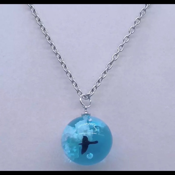 $3 Raven ball necklace new $3 if bundled - Picture 2 of 15